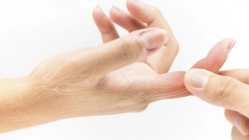 Giật Ngón Tay Trỏ Là Điềm Gì Theo Quan Niệm Tâm Linh?