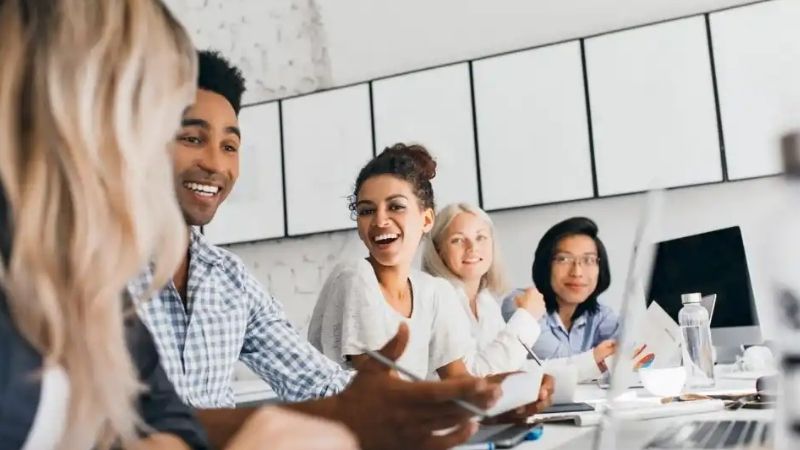 Ý Nghĩa Chung Khi Mơ Thấy Đồng Nghiệp Cũ