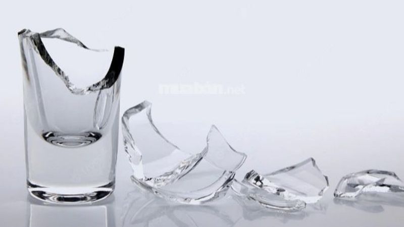 Giải mã phong thủy: Khi vỡ cốc xảy ra trong từng hoàn cảnh