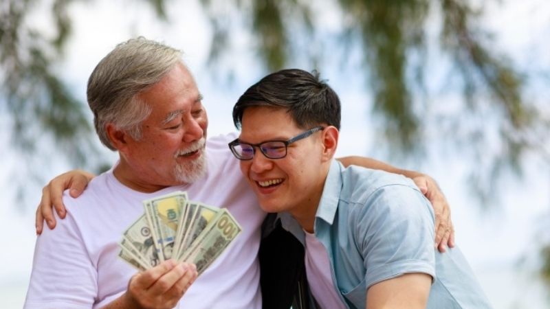 Nằm mơ thấy cha đã mất đánh con gì?